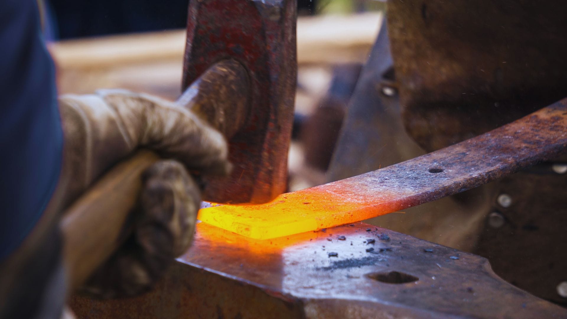 Forge de Sabre Japonais à Otsu, Kyoto : Atelier avec Maître Forgeron